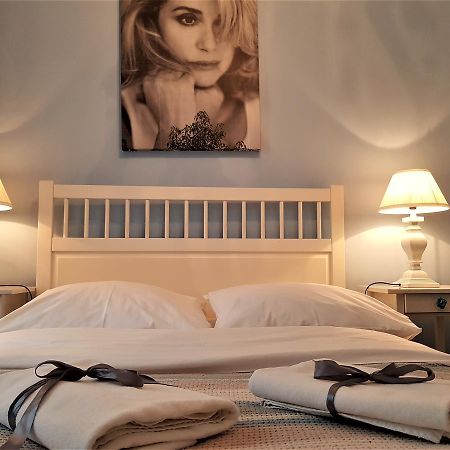 Chmielna Guest House ワルシャワ エクステリア 写真