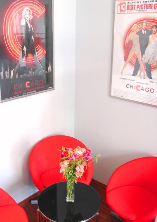 Chmielna Guest House ワルシャワ 部屋 写真