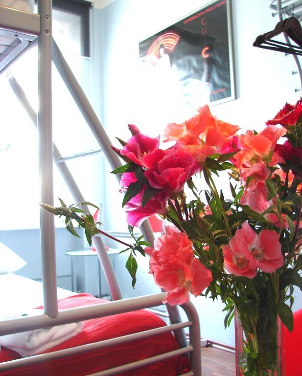 Chmielna Guest House ワルシャワ 部屋 写真