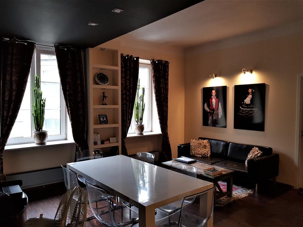 Chmielna Guest House ワルシャワ エクステリア 写真
