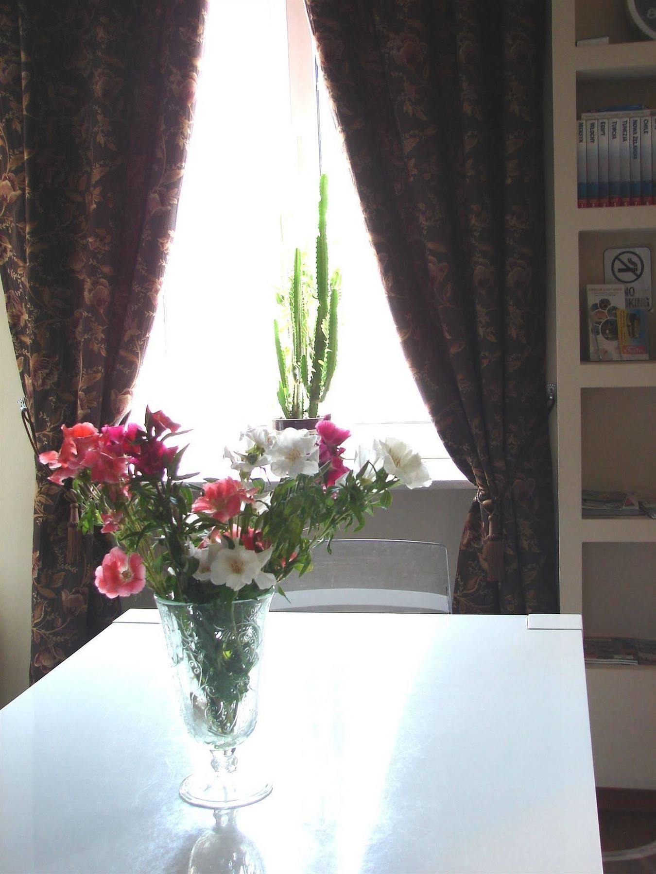 Chmielna Guest House ワルシャワ エクステリア 写真